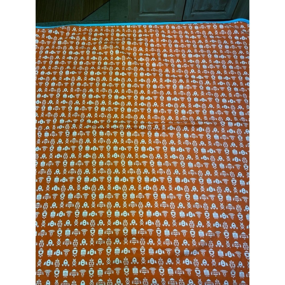 Bella Tuuno Born to Bright baby blanket